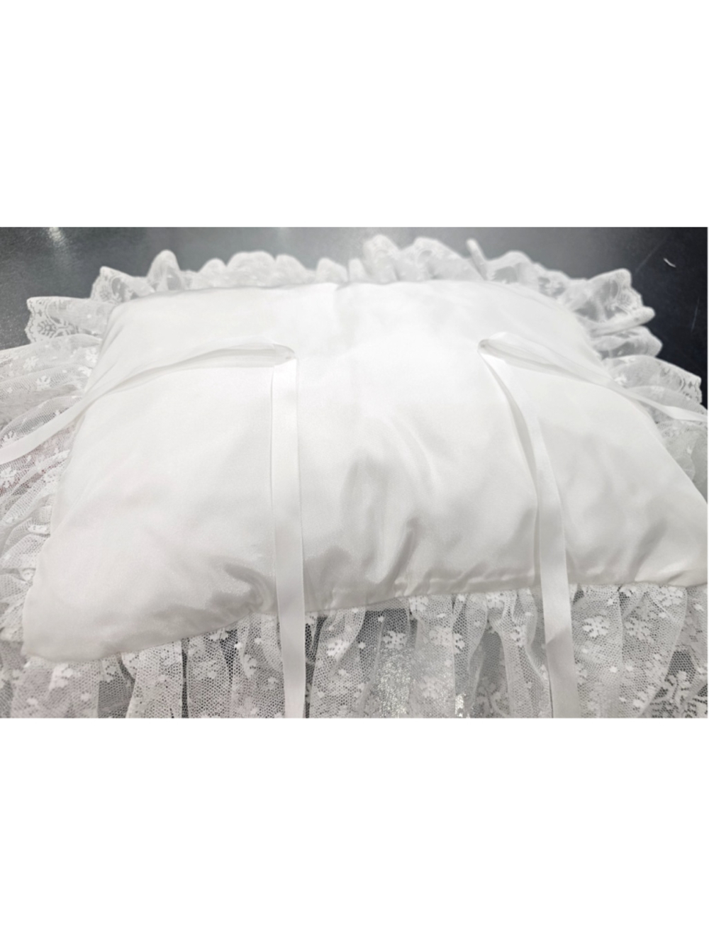 Vintage White Satin & Lace Wedding Ring Bearer Pillow Rectangular Ribbon Ties - Picture 2 of 5